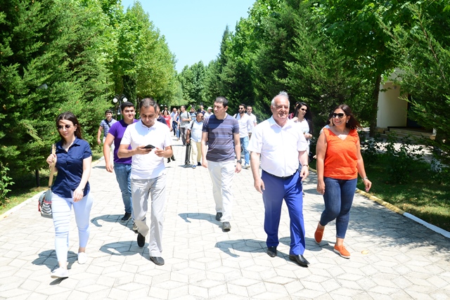 Azərbaycan Dəmir Yolları Mətbuat gününü   Lokomotivdə təşkil etdi (FOTOLAR)