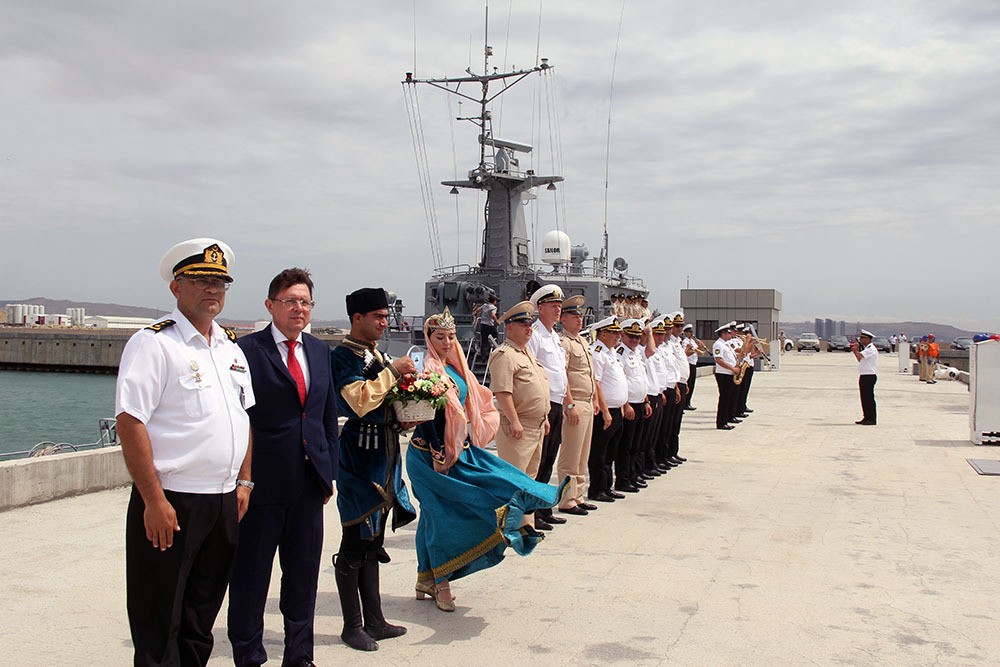 Rusiyanın hərbi gəmiləri Bakıda   - FOTOLAR