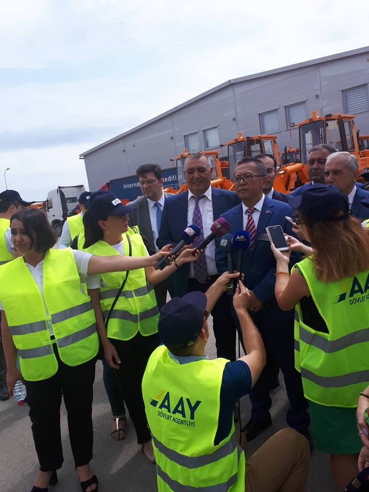 Çin Azərbaycana pulsuz 112 adda yol texnikası verdi  - FOTOLAR
