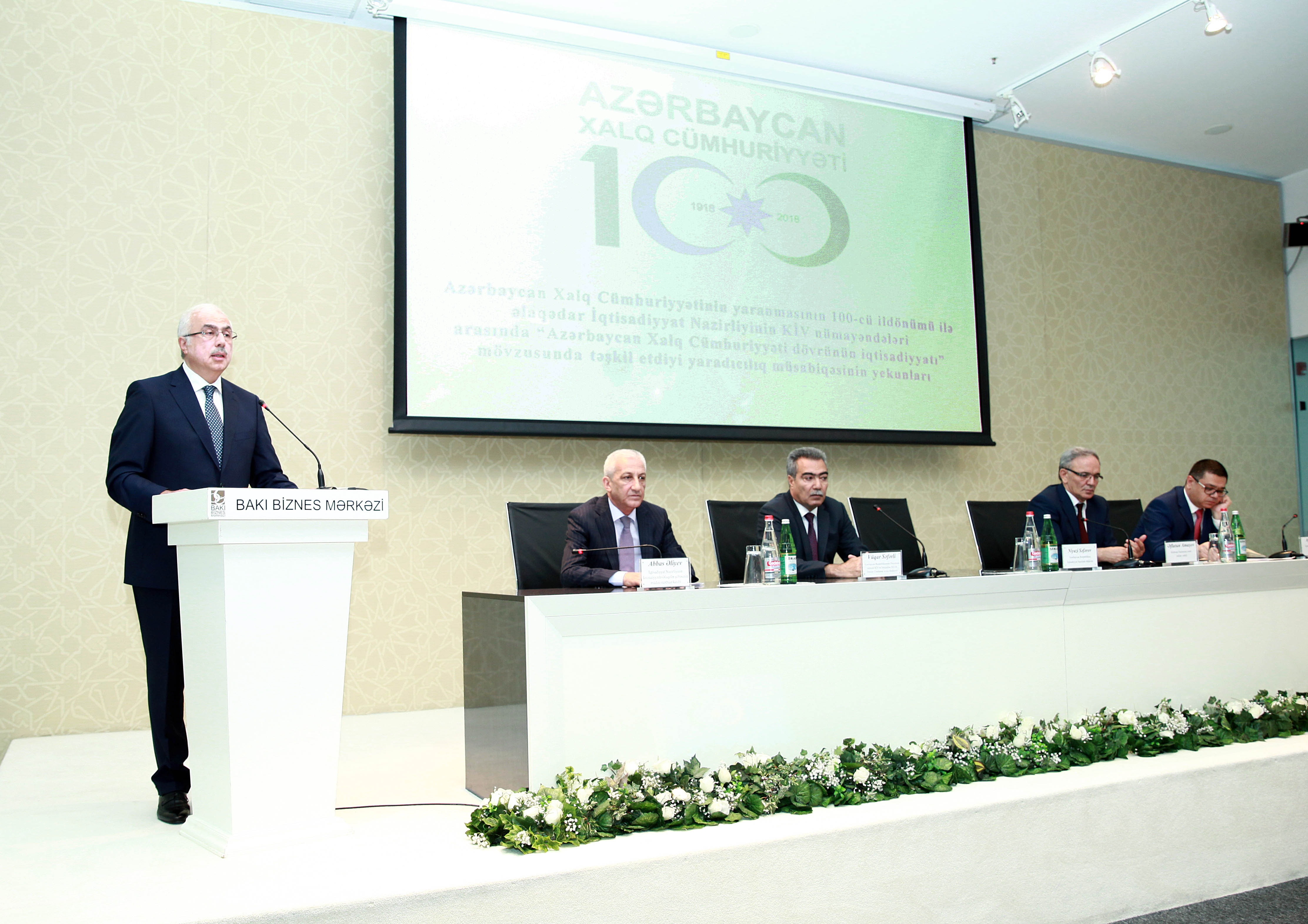 Nazirlik 85 jurnalisti mükafatlandırdı -  Qaliblər sırasında Unikalda var (FOTOLAR)