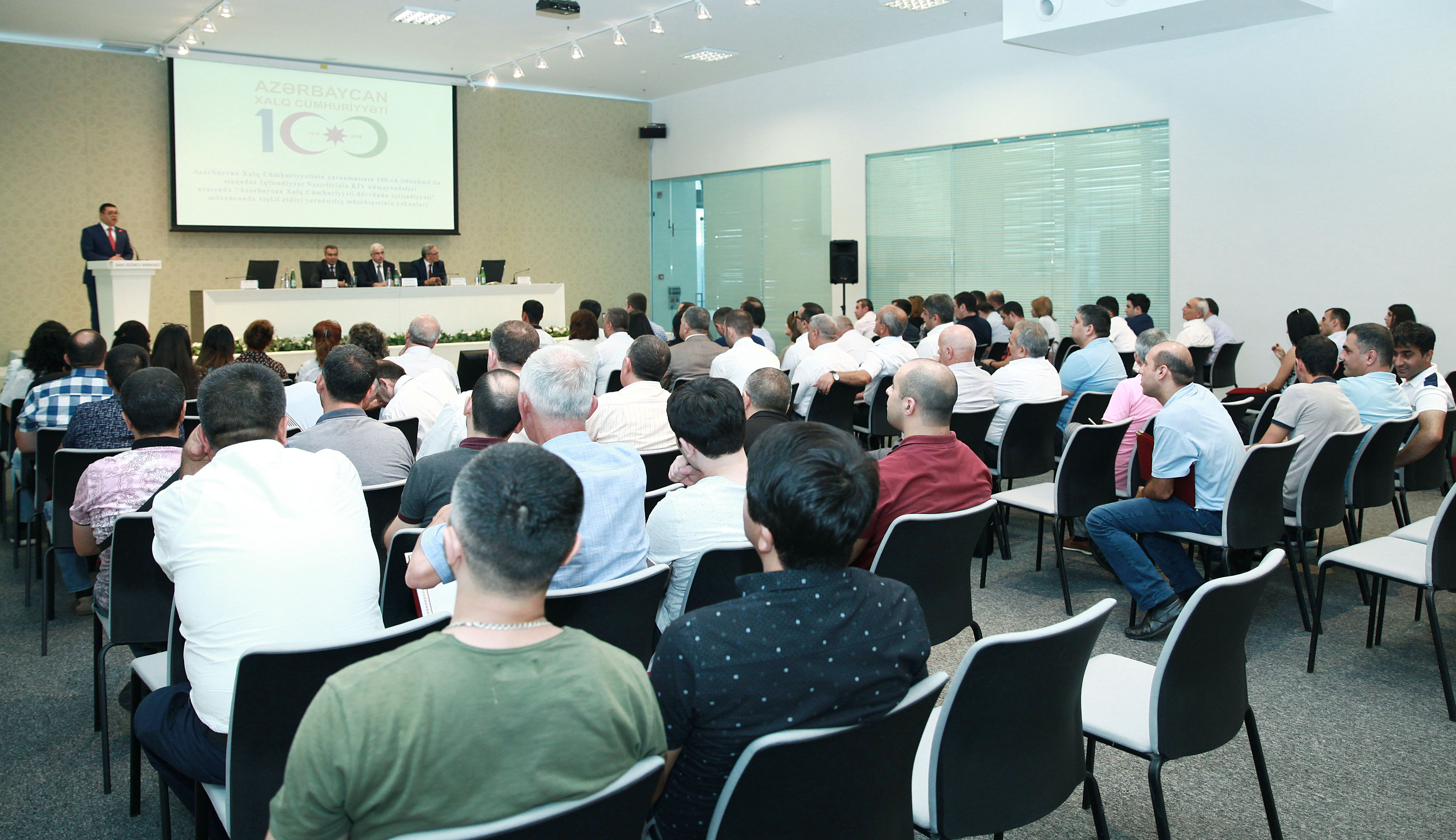 Nazirlik 85 jurnalisti mükafatlandırdı -  Qaliblər sırasında Unikalda var (FOTOLAR)