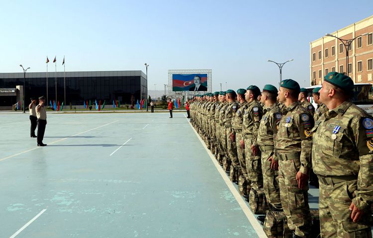 Əfqanıstandakı sülhməramlılarımızın bir qrupu Azərbaycana qayıtdı -  FOTOLAR