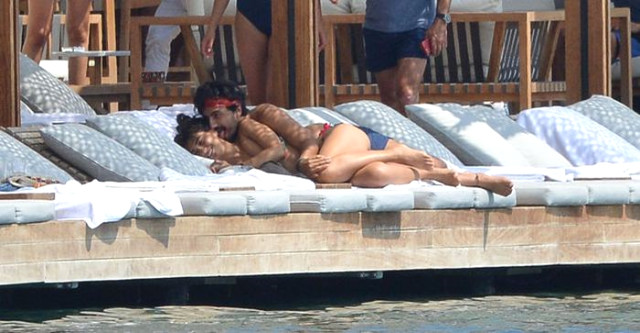 Tubanın sevgilisi ilə səmimi görüntüləri -  FOTOLAR