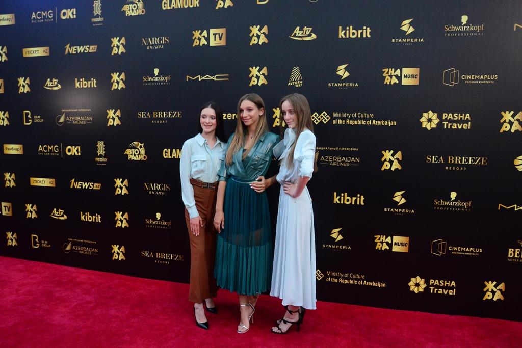 Ulduzlar Jara-2018in qırmızı xalısında parladılar - FOTOLAR