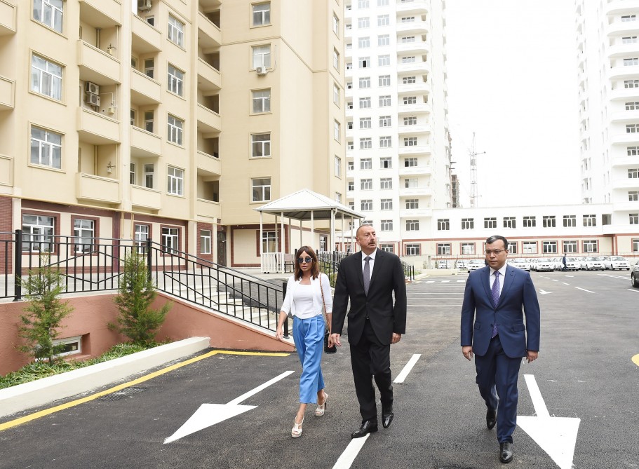Prezident və xanımı Lökbatanda əlil və şəhid ailələri ilə görüşdü    - FOTO (YENİLƏNİB-2) 