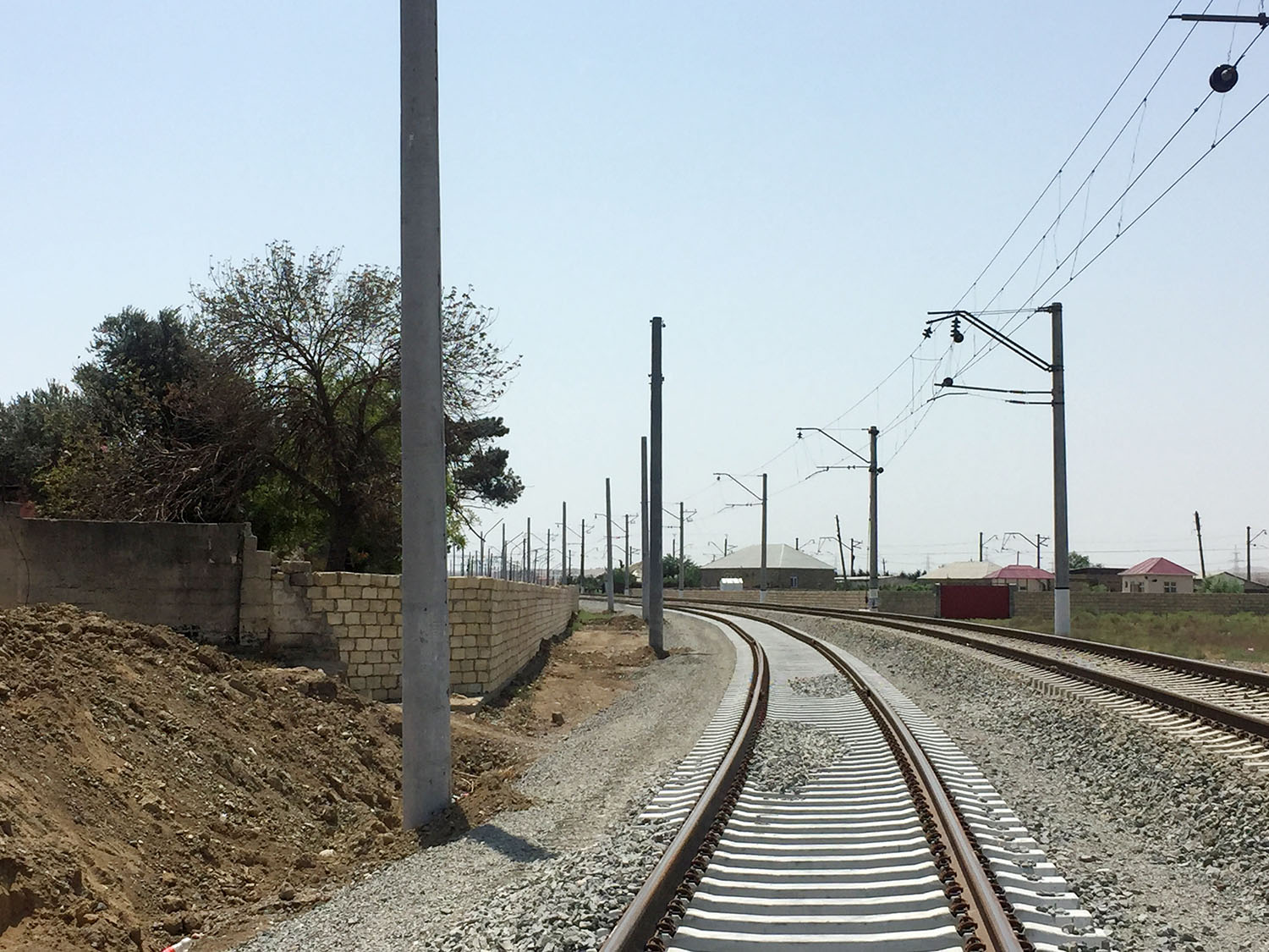 Bakı dairəvi dəmir yolunun elektrik təchizatı sistemi yenidən qurulur -  FOTOLAR