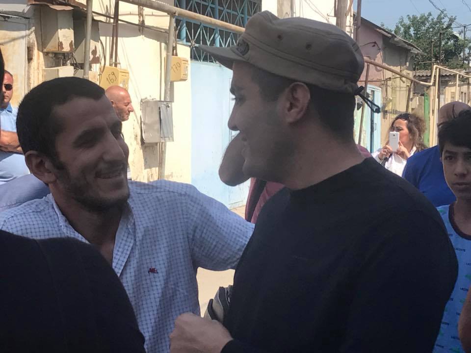 Mehman Hüseynov anasının dəfnində   - FOTOLAR