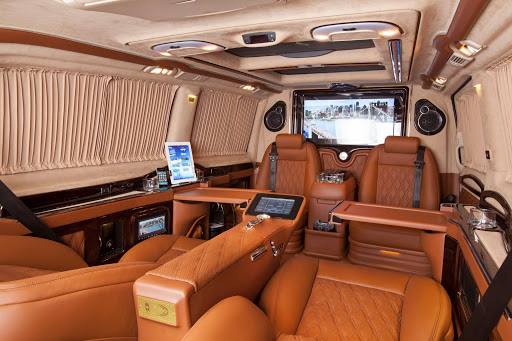 Azərbaycanlı oliqarxlar ölkəyə unitazlı lüks maşınlar gətirdilər   - YARIM MİLYONLUQ (FOTO)