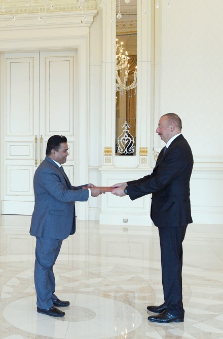 Prezident yeni səfirləri qəbul etdi -  FOTOLAR - YENİLƏNİB