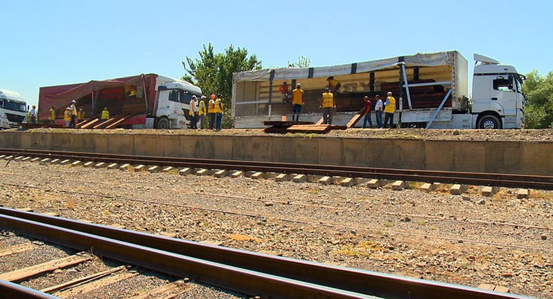 Bakı-Tbilisi-Qars dəmir yolu xətti ilə ilk dəfə yük daşınıb - Naxçıvana 