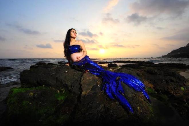 Şəkillər çəkdirdilər: 8 kişi hücum etdi - FOTOLAR