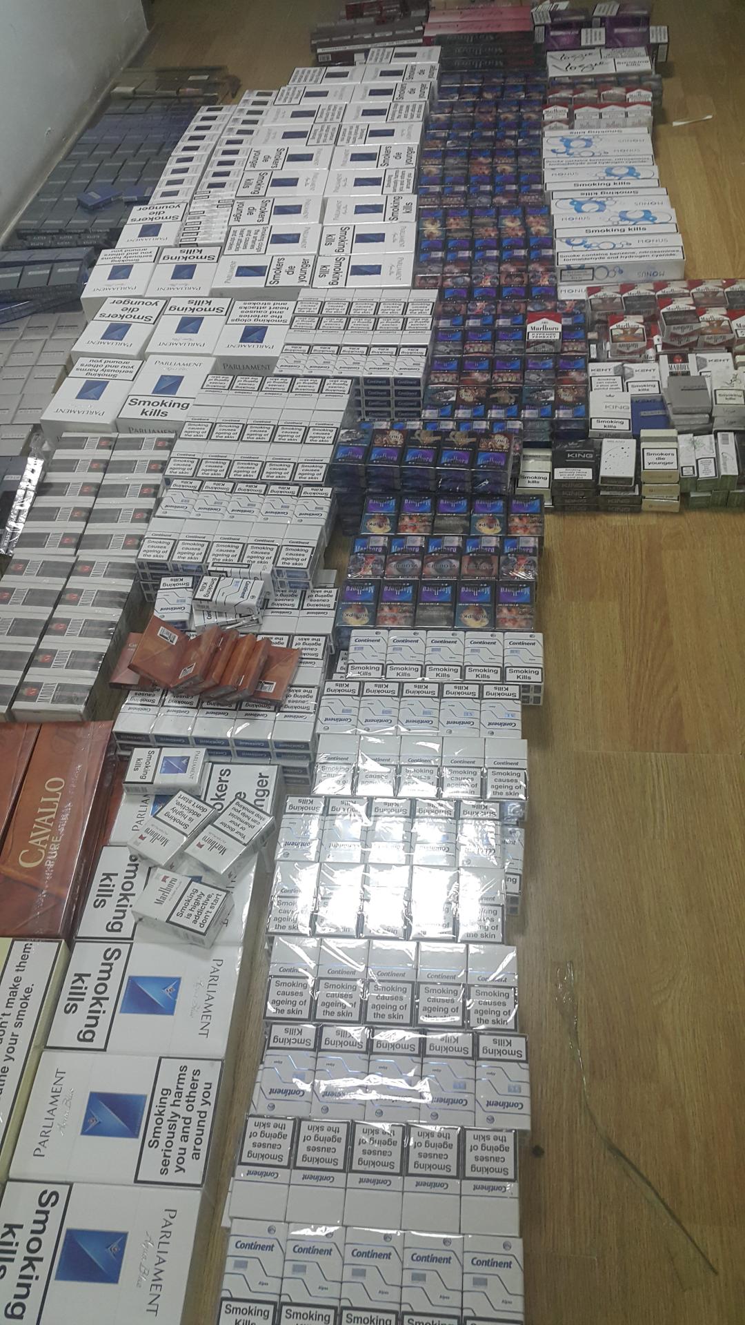 Komitədən ƏMƏLİYYAT  -  Qanunsuz yolla gətirilən siqaretlər aşkarlandı (FOTO)