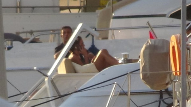 Mustafa Sandal həyat yoldaşı ilə barışdı -  FOTOLAR