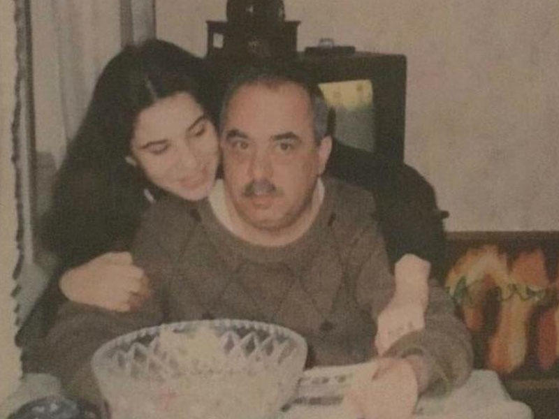 Bu da Yaşar Nurinin qızı Ülkər -  FOTO