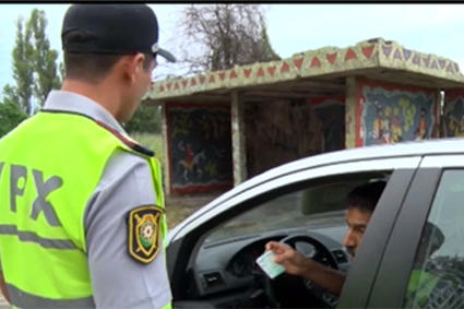  Yol polisindən REYD:   51 sürücü saxlanıldı (FOTO)