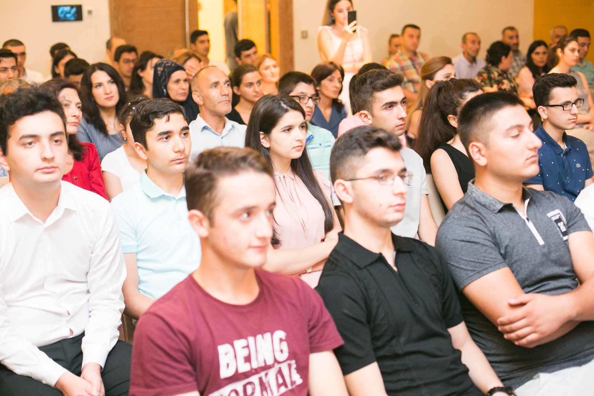 Nar 700 bal toplamış abituriyentləri mükafatlandırdı  - FOTOLAR