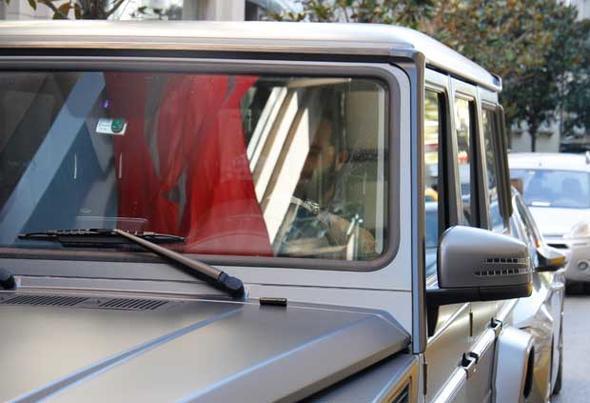 Xanımına 1,5 milyona maşın aldı -  FOTO