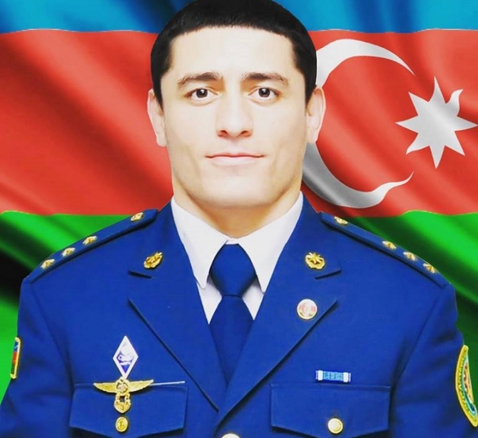 Elçin Quliyev Rəsul Çunayevə   RÜTBƏ VERDİ - FOTO
