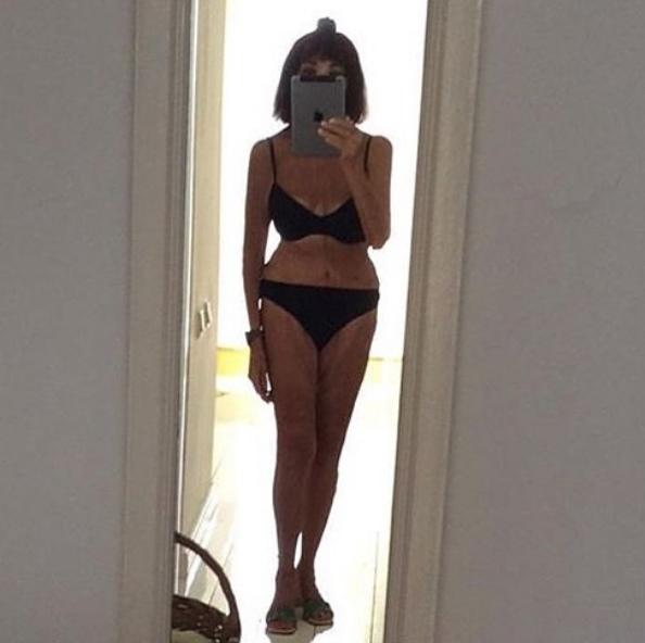 89 yaşlı aktrisa bikinidə şəklini paylaşdı -  FOTO