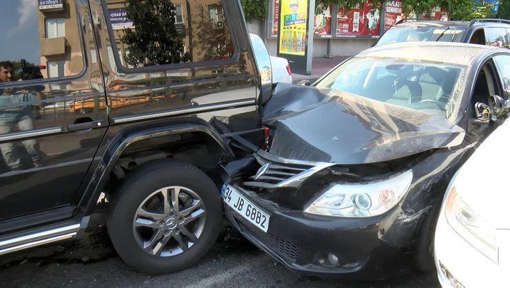 Sibel Can və oğlu avtomobil qəzasına düşdü: yaralılar var  - FOTOLAR  