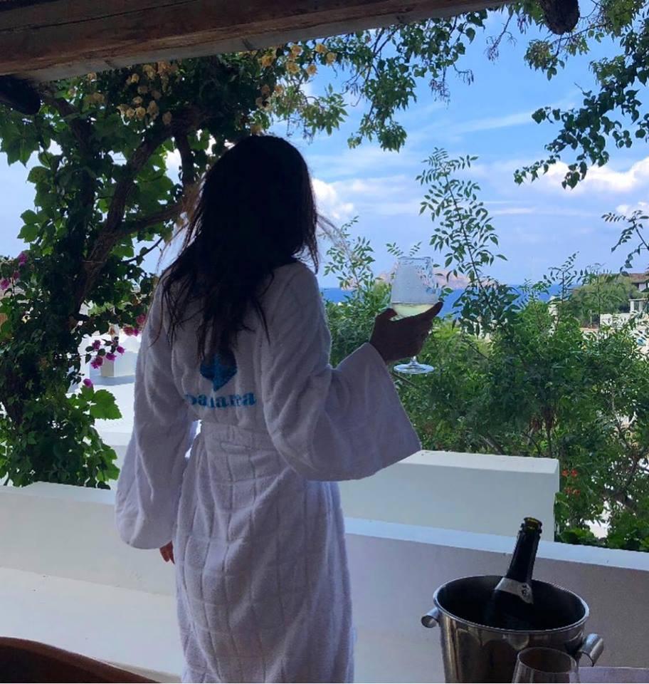 Azərbaycanlı model ad gününü belə keçirir -  FOTOLAR