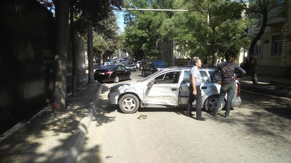 Bakıda qəza: tıxac yarandı - FOTOLAR