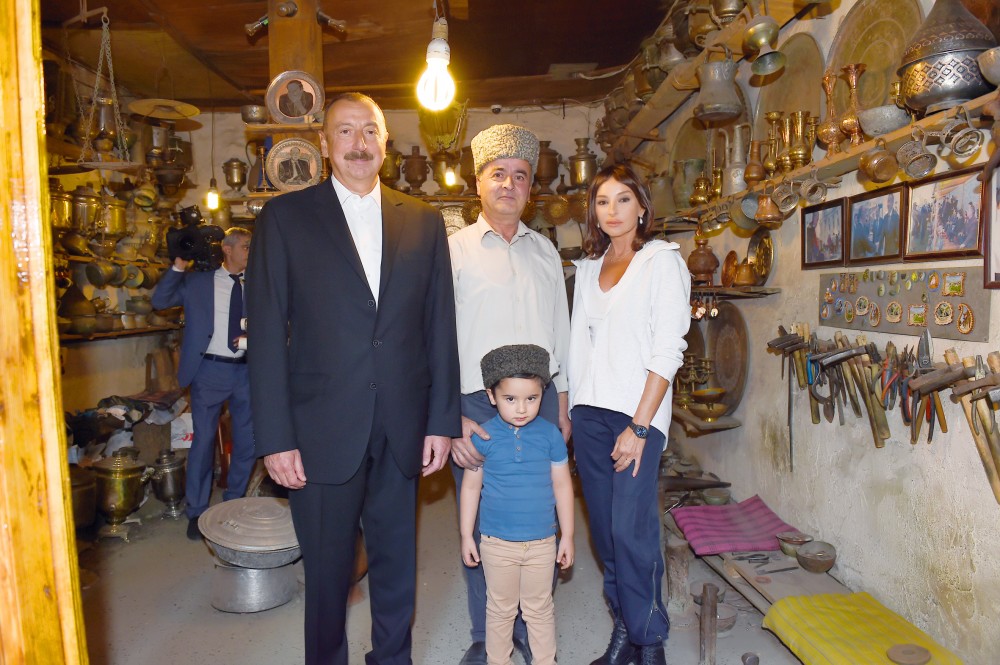 Lahıc sakinlərinin əlavə xahişləri olarsa...   - İlham Əliyev (FOTOLAR)