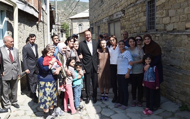 Lahıc sakinlərinin əlavə xahişləri olarsa...   - İlham Əliyev (FOTOLAR)