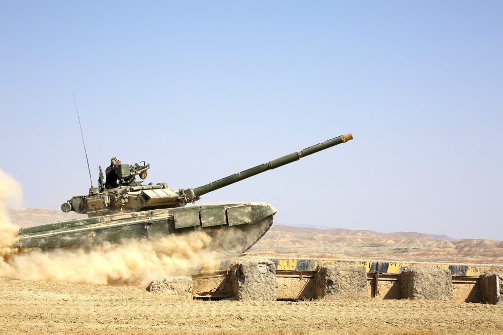 Həyəcan siqnalı verildi: SU-25- lər havaya qaldırıldı - FOTOLAR