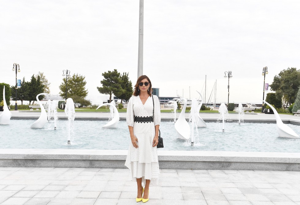 İlham Əliyev və xanımı Qu quşları fəvvarə kompleksinin   AÇILIŞINDA - FOTOLAR