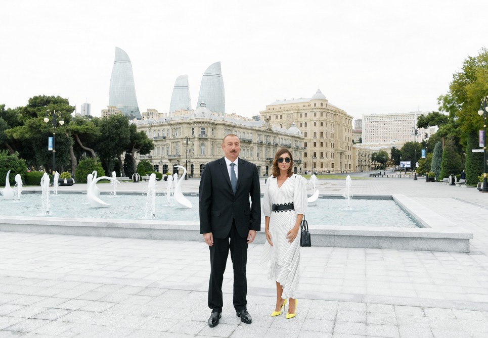 İlham Əliyev və xanımı Qu quşları fəvvarə kompleksinin   AÇILIŞINDA - FOTOLAR