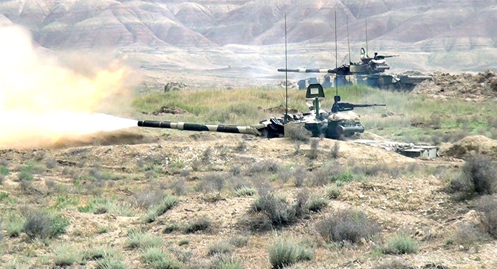 Tank bölmələri intensiv döyüş hazırlığına başladı - FOTO