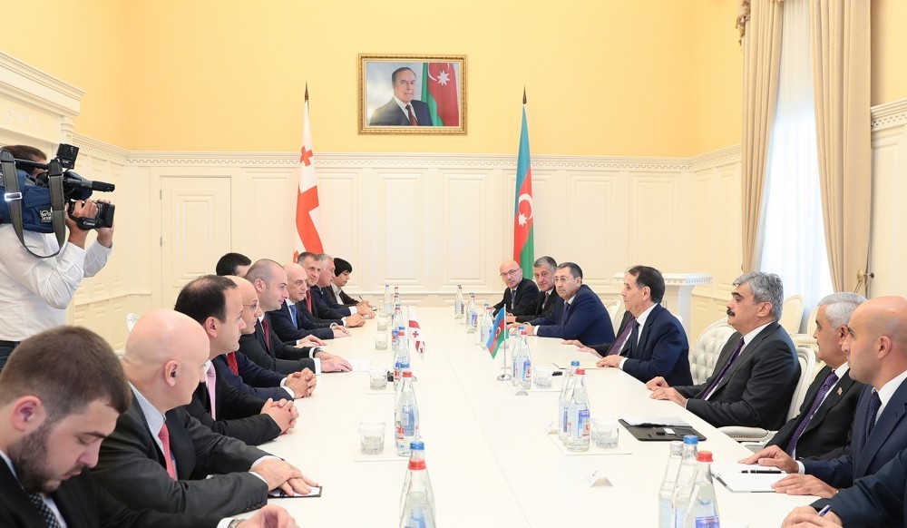 Baş nazirlər görüşdülər - FOTOLAR