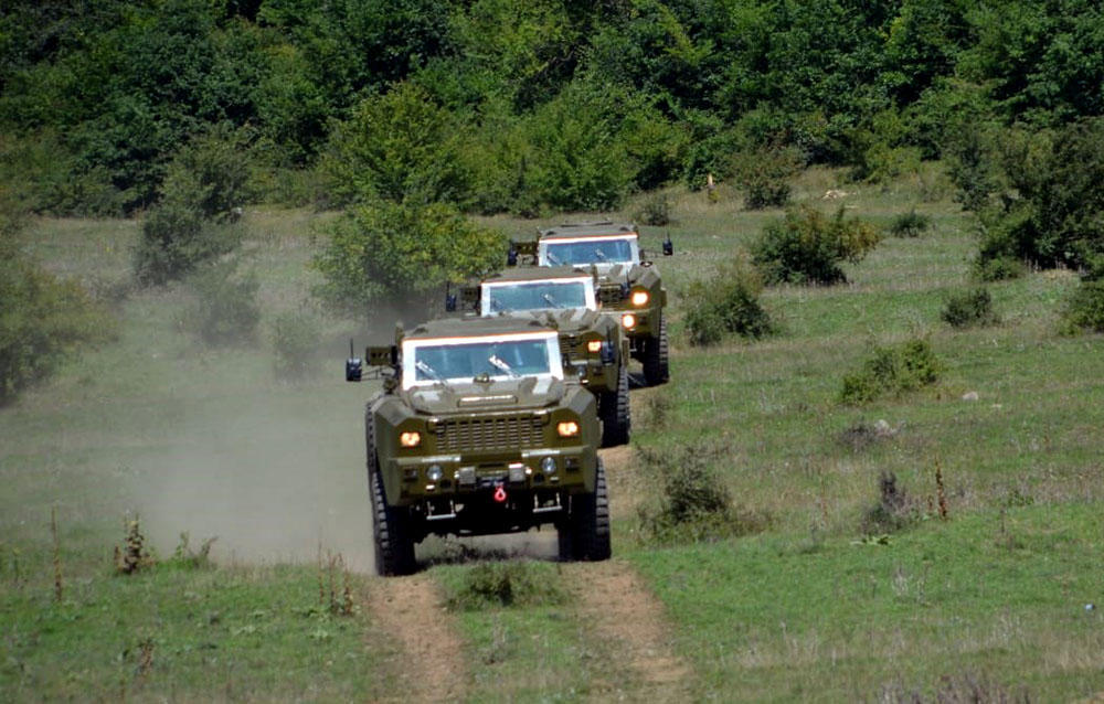 Hərbi hissələrdə çöl çıxışları keçirilir -  Döyüş hazırlığı - FOTO