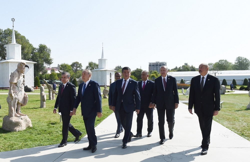 Dövlət başçısı Sammitdə  - FOTOLAR (YENİLƏNİB)