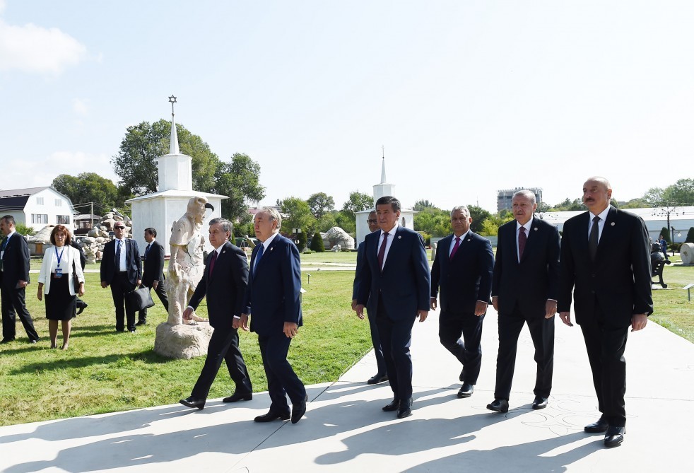 Dövlət başçısı Sammitdə  - FOTOLAR (YENİLƏNİB)