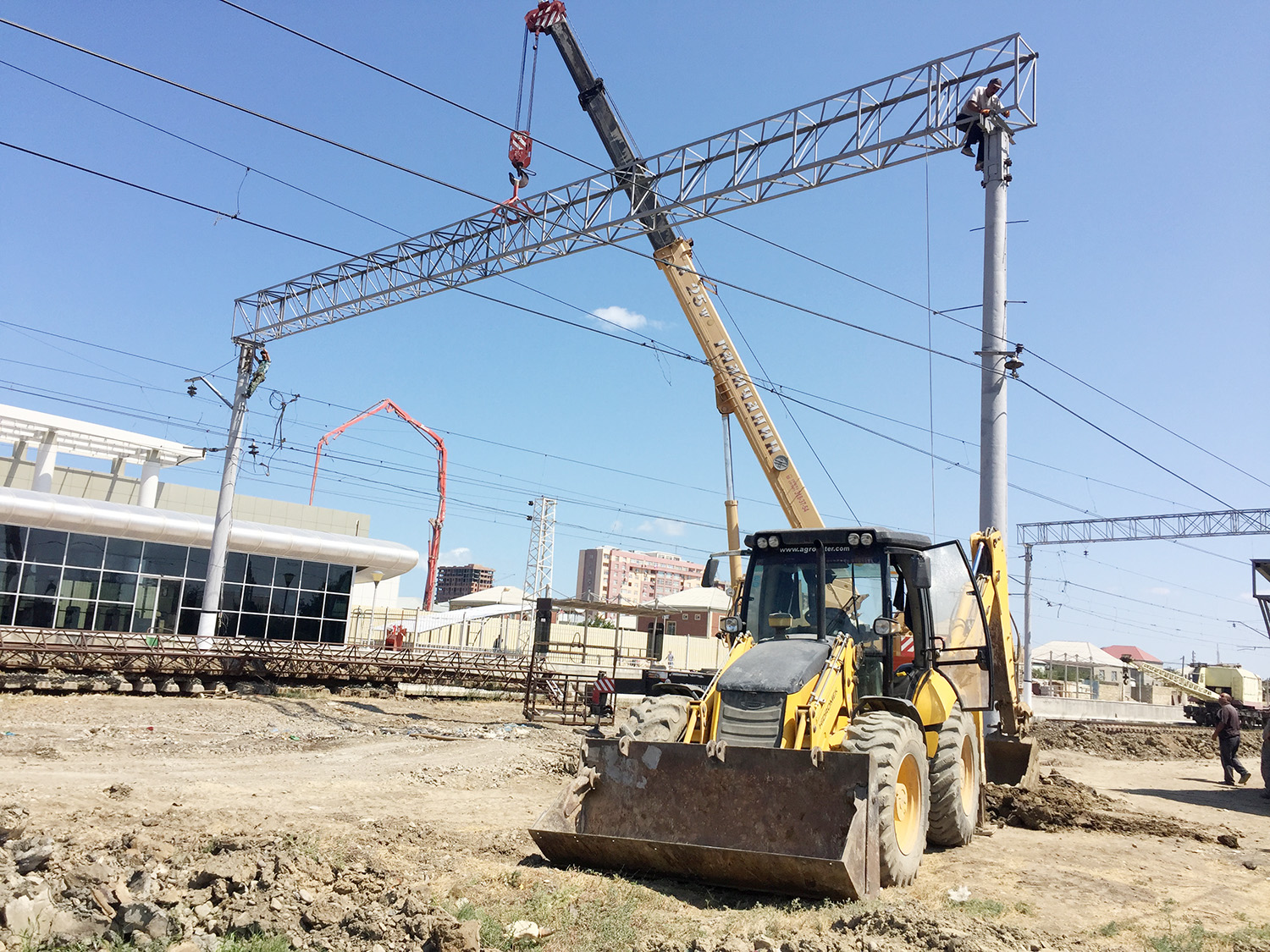 Elektrik təchizatı sistemi yenidən qurulur     - FOTOLAR
