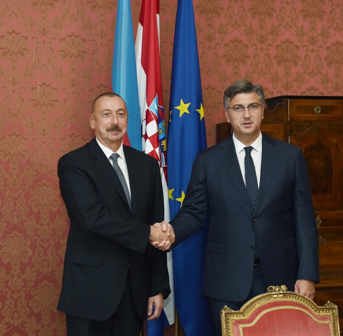 Prezident baş nazirlə naharda -  FOTOLAR