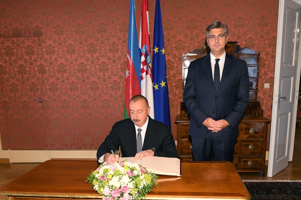 Prezident baş nazirlə naharda -  FOTOLAR