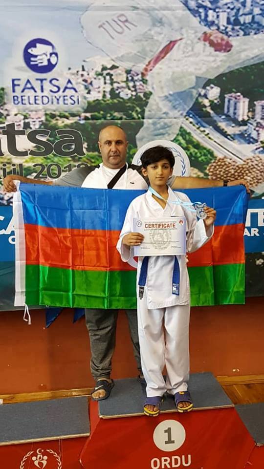 Karateçilərimiz Türiyədəki yarışda 34 medal qazandı   - FOTO
