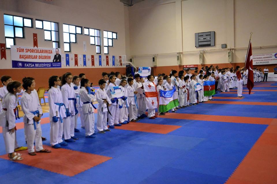 Karateçilərimiz Türiyədəki yarışda 34 medal qazandı   - FOTO