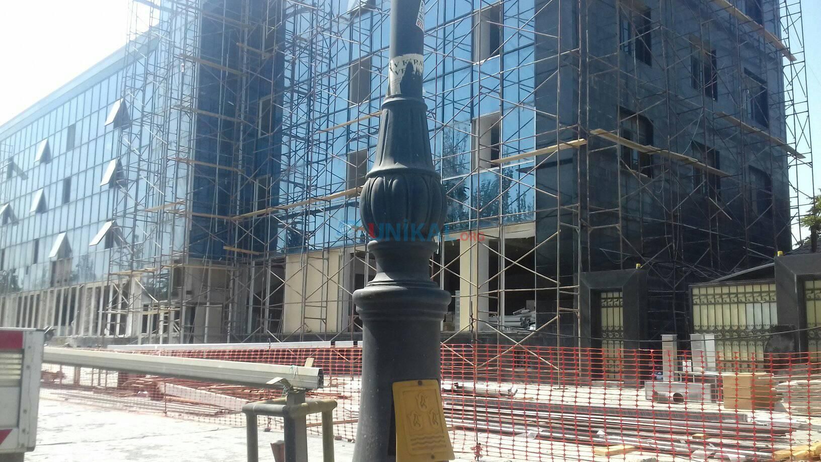 Bağlanan bankın binasını ASAN xidmət     ALDI - FOTOLAR