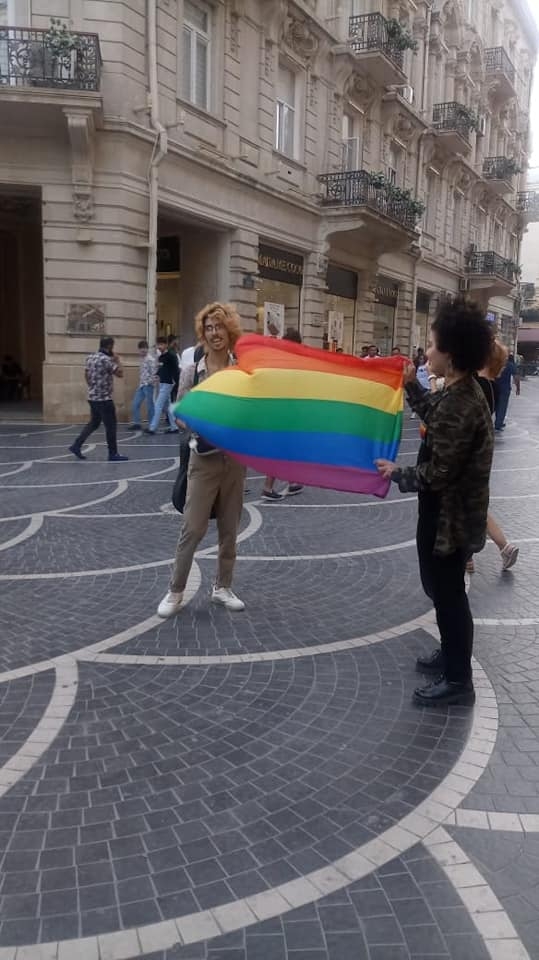 Torqovıda cinsi azlıqların bayrağı açıldı   - FOTO
