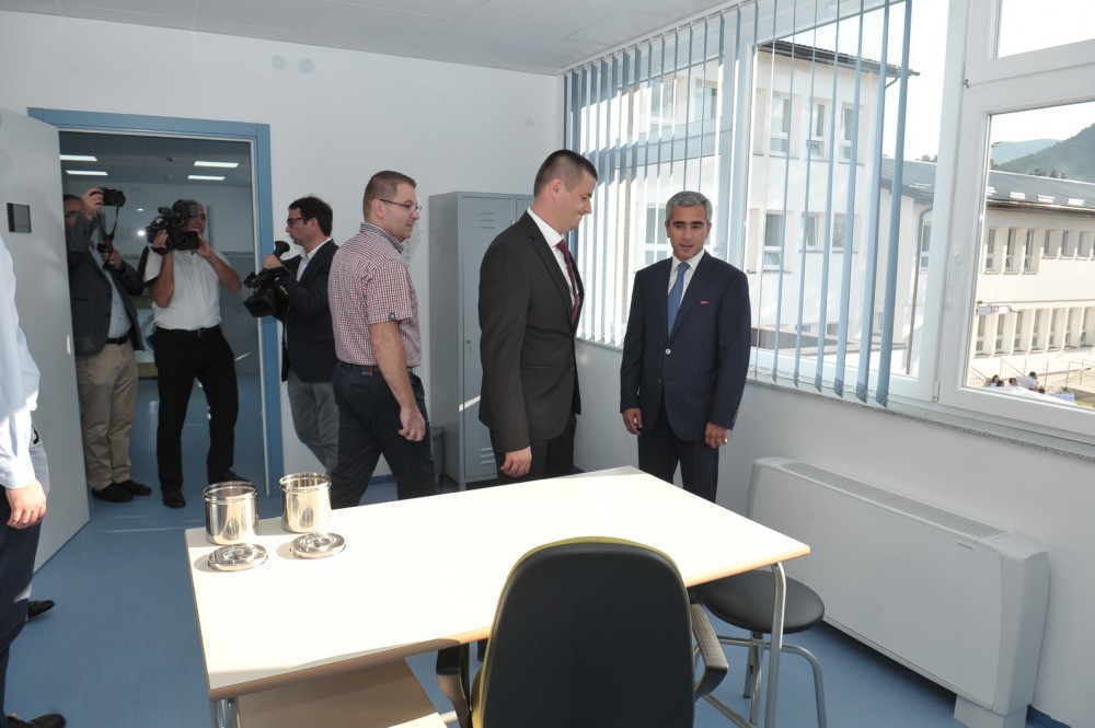 Heydər Əliyev Fondu Bosniyada Təcili Tibbi Yardım Mərkəzi inşa etdirdi - FOTOLAR