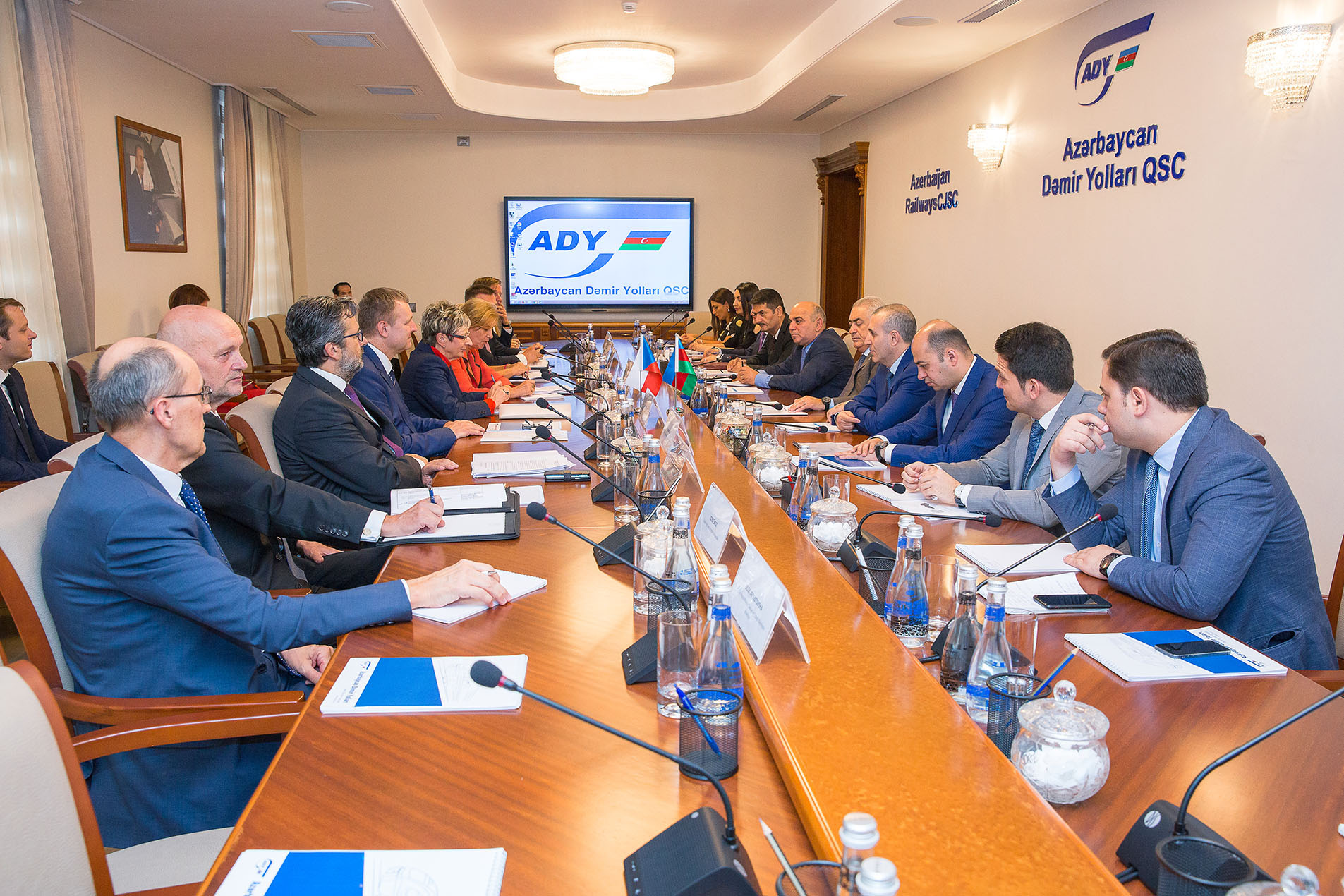 Cavid Qurbanov Marta Novakovanı qəbul etdi -  FOTOLAR