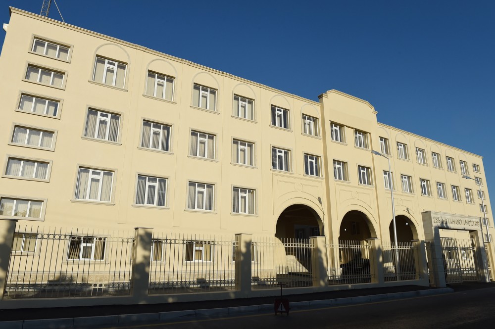 Dövlət başçısı Nardaran, Maştağa, Zabrat qəsəbəsində -  MƏKTƏB AÇILIŞLARINDA (FOTOLAR-YENİLƏNİB)