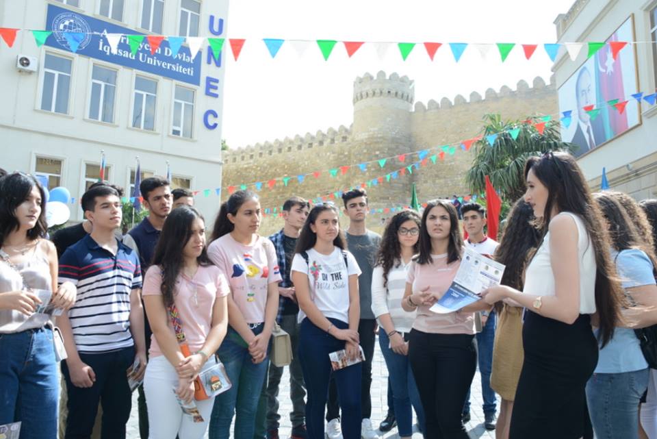 UNEC-də zəngin proqramlı Oriyentasiya Günü keçirildi  - FOTOLAR
