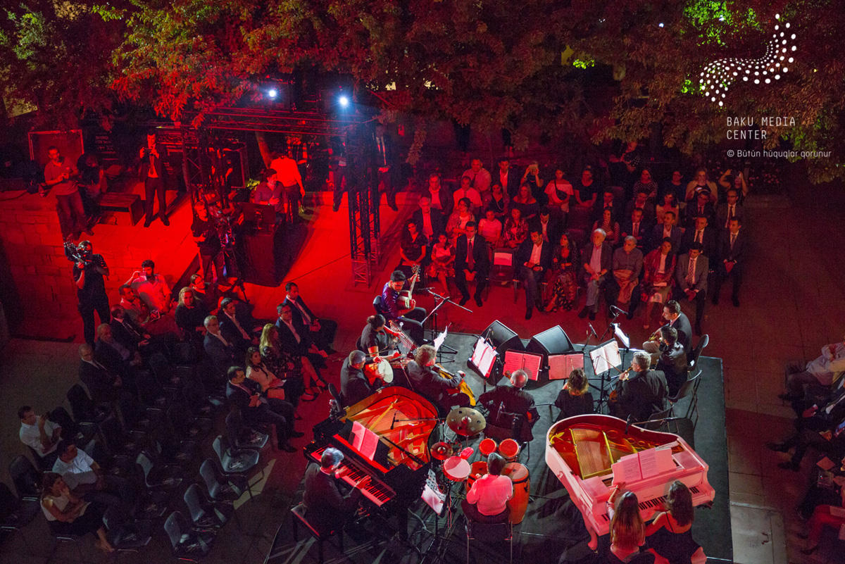 Arzu Əliyeva musiqi axşamında     - FOTOLAR