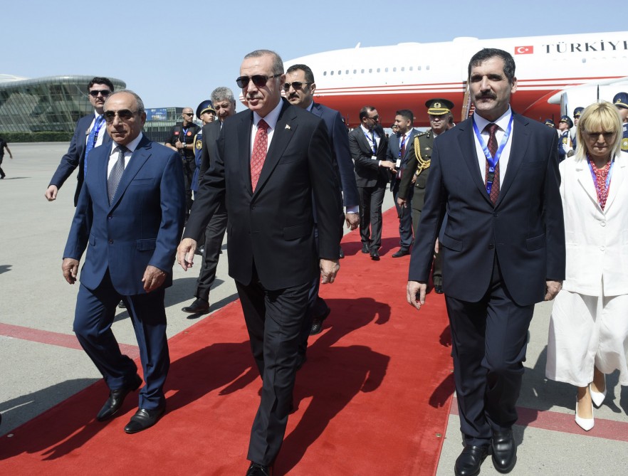 Ərdoğan Bakıya gəldi -  FOTOLAR