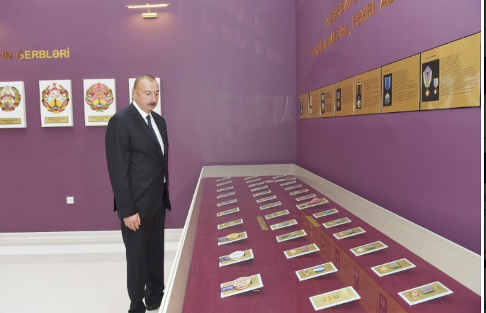 İlham Əliyev Biləsuvarda     - Gənclər Evinin açılışı oldu  (FOTO-YENİ3)